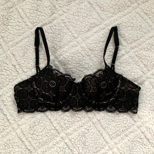 aerie | Lightly Lined Bra Black Laced